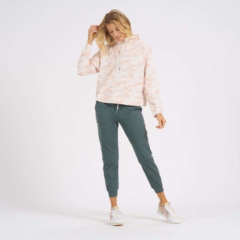 Vuori Sweater